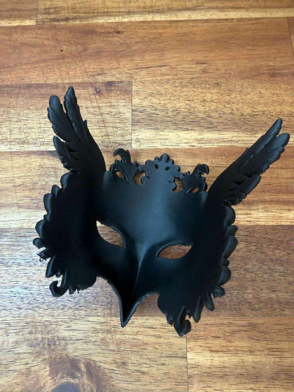Enchanting Black Raven Sculpture