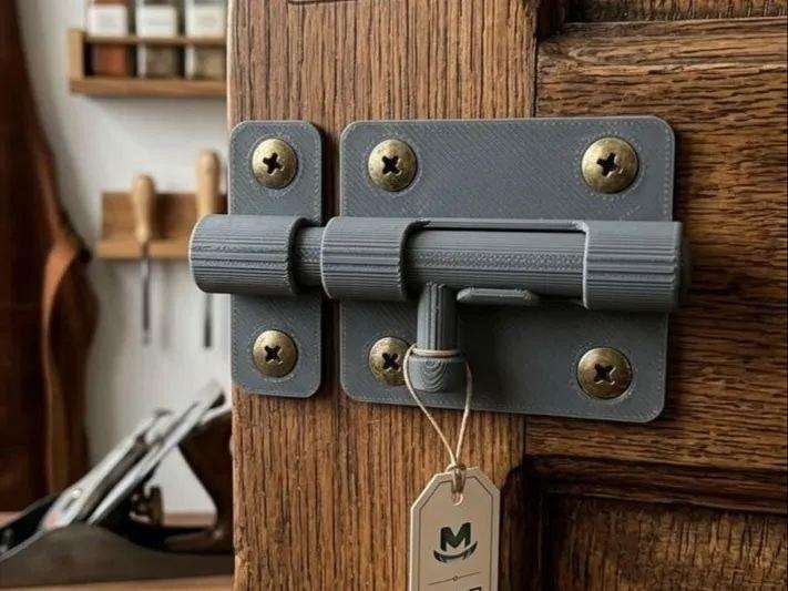 Door latch