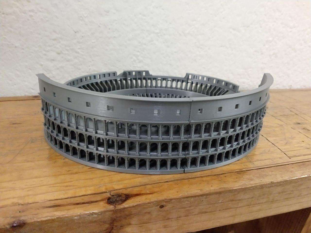 Roman Colosseum at a scale of 1:500